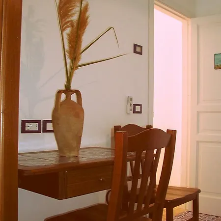 A Cannata Hotel