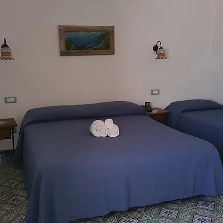 A Cannata 3* Santa Marina Salina