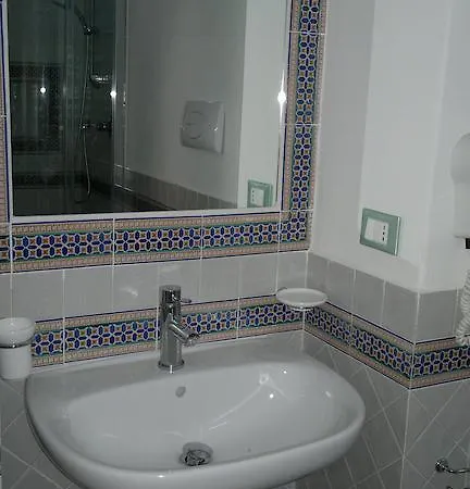 A Cannata Santa Marina Salina