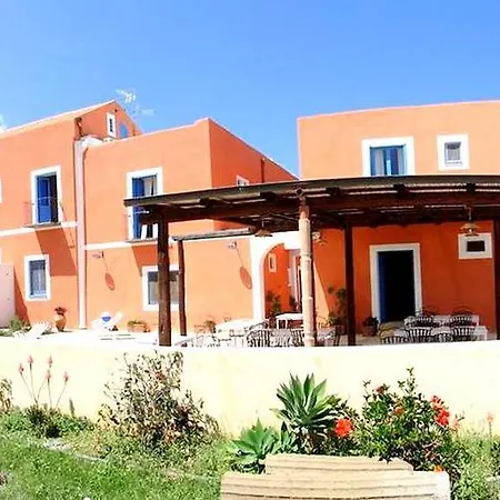 A Cannata 3* Santa Marina Salina