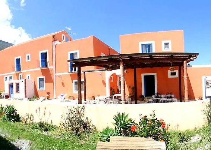 A Cannata 3* Santa Marina Salina